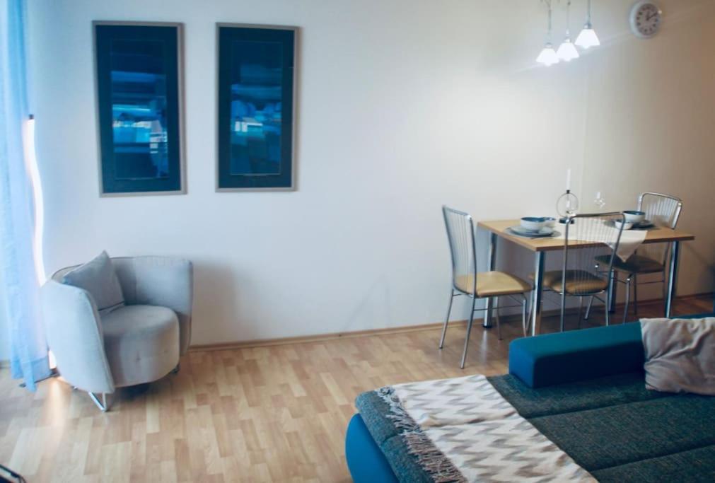 Jasmine Apartment - Free Parking - City Center - Skibus - Tatralandia 5Km Liptovský Mikuláš Buitenkant foto